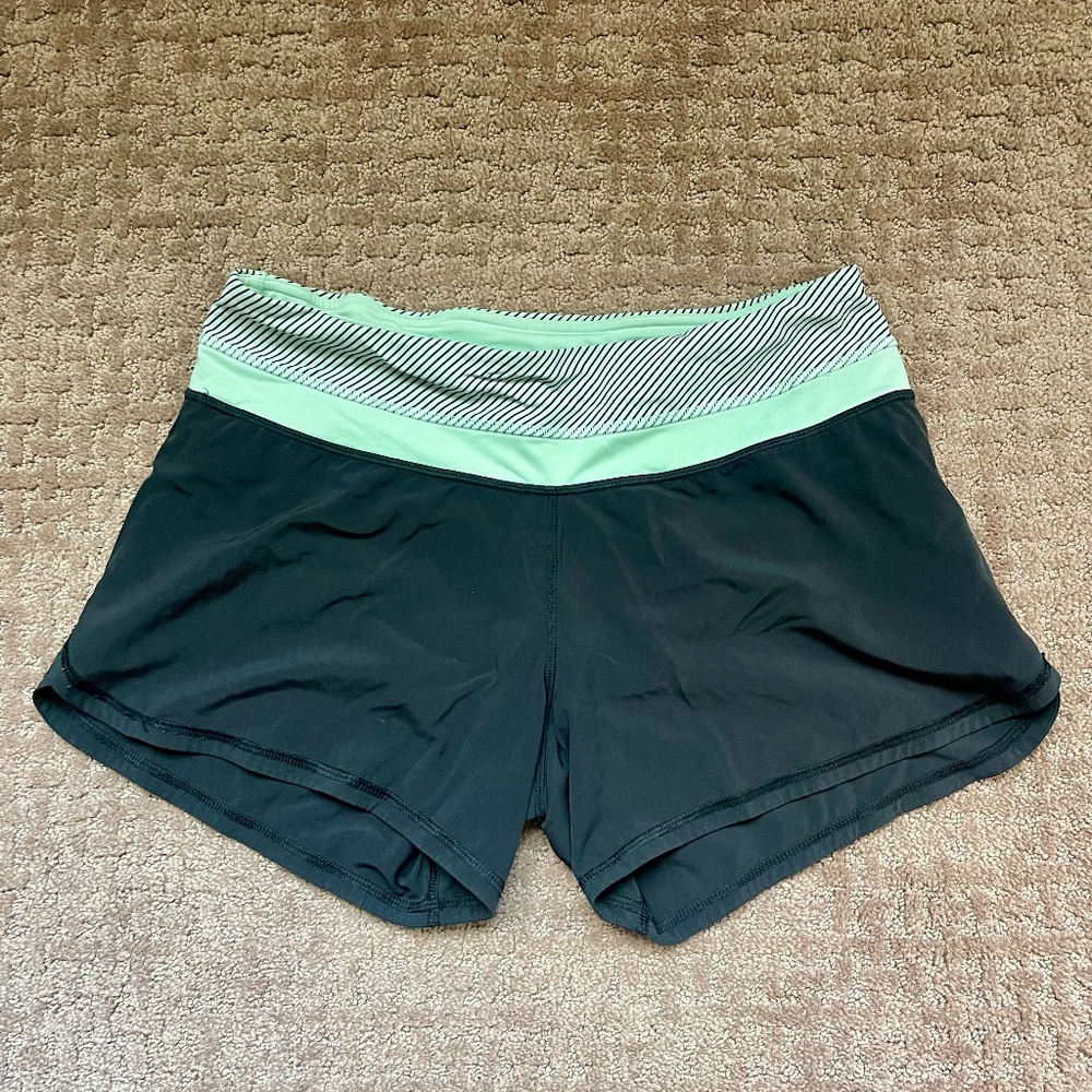 Gently Used Lululemon Groovy Shorts  - Size 6